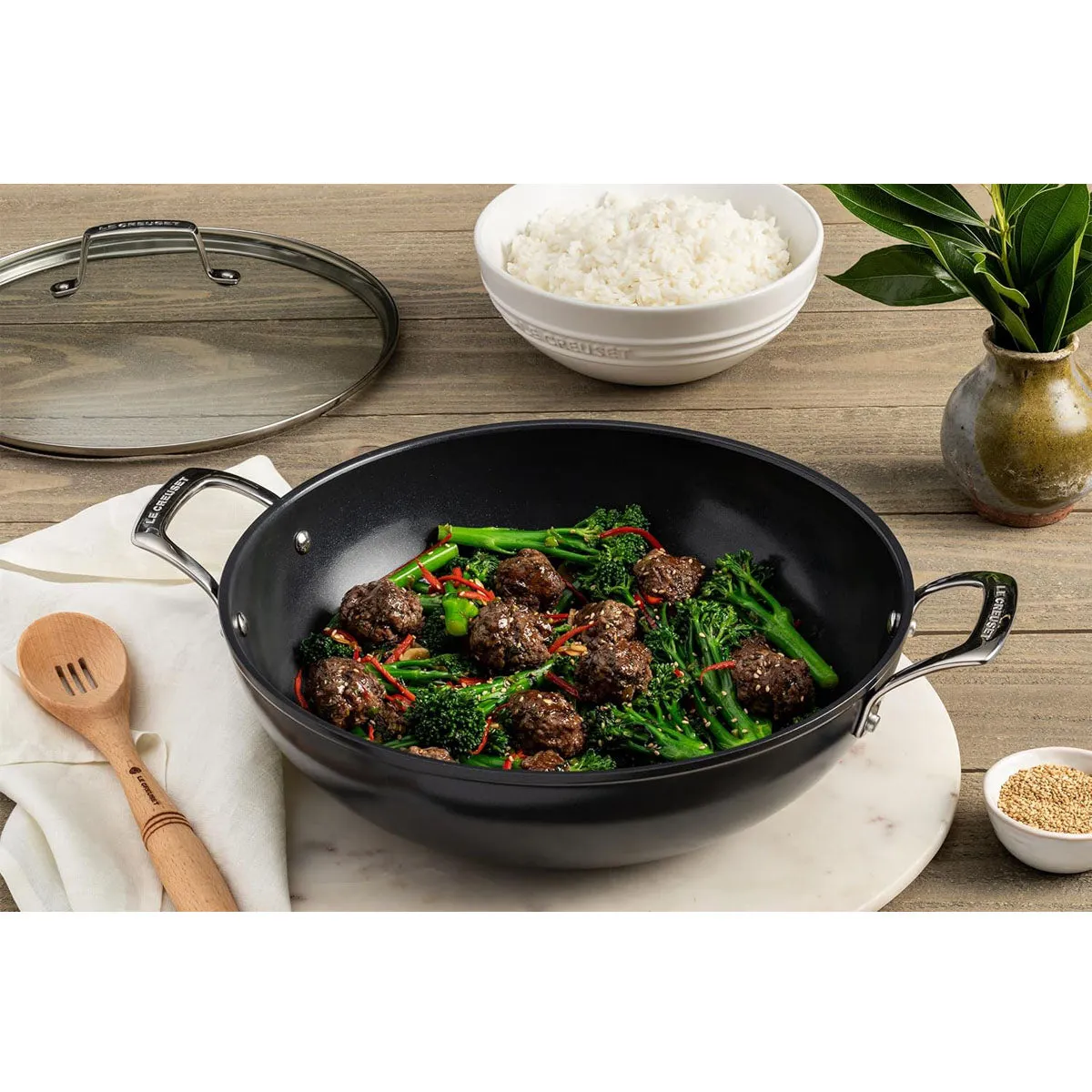 Le Creuset 6.3 qt. Essential Non-stick Ceramic Wok 6.3 qt.