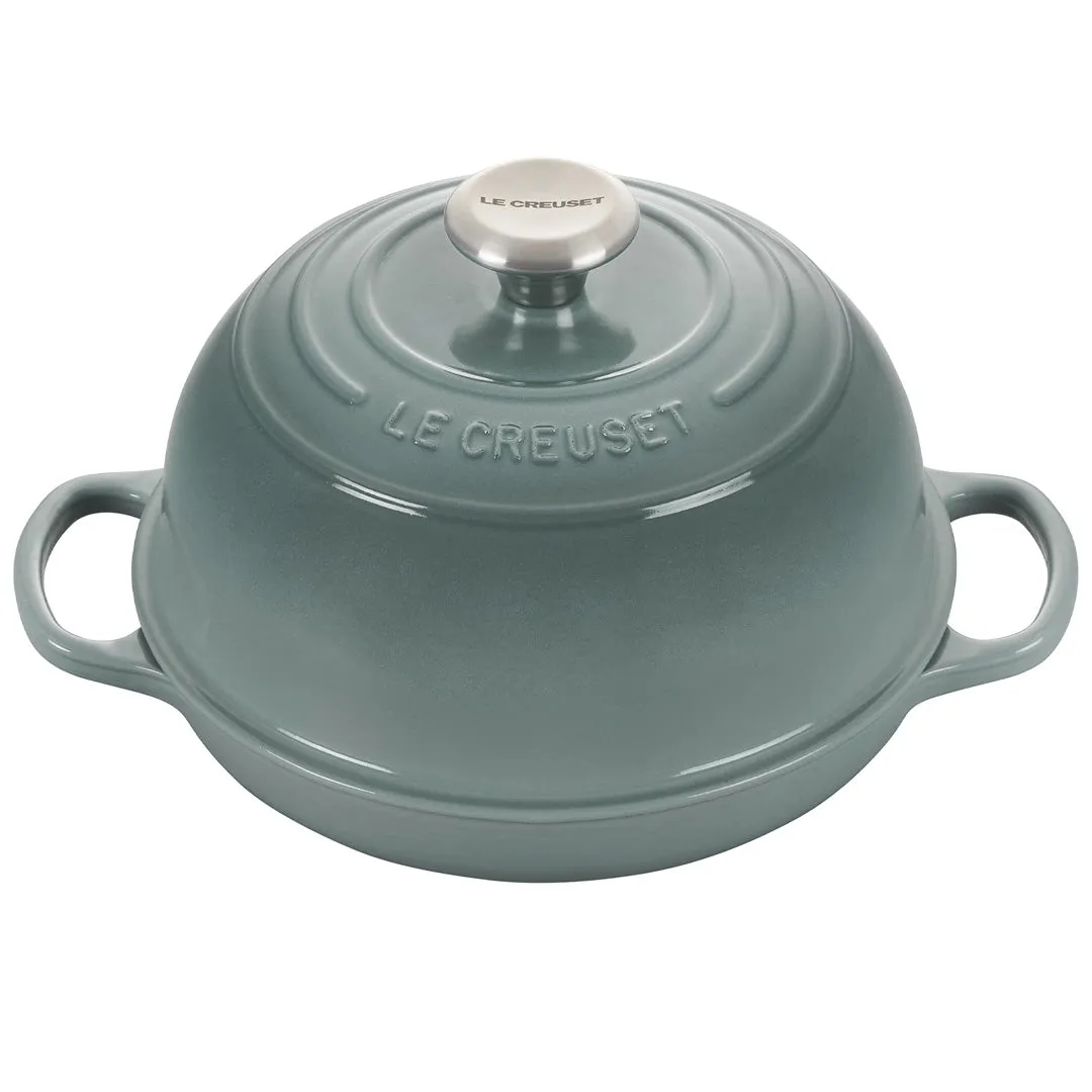 Le Creuset 9.5″ (1.75 qt.) Signature Bread Oven