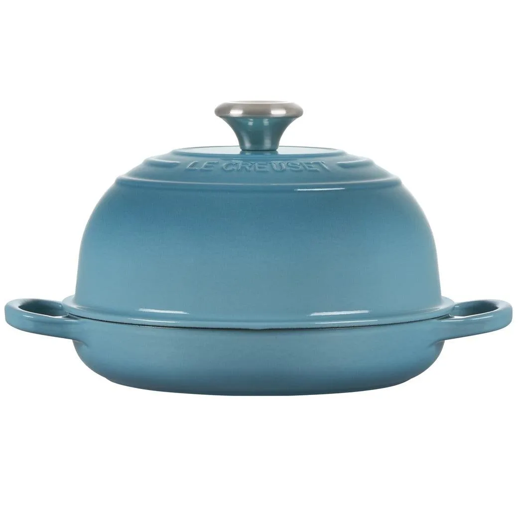 Le Creuset 9.5″ (1.75 qt.) Signature Bread Oven